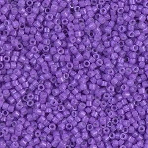 Miyuki Delica 11/0 DB1379 - Dyed Opaque Red Violet confezione da 100g