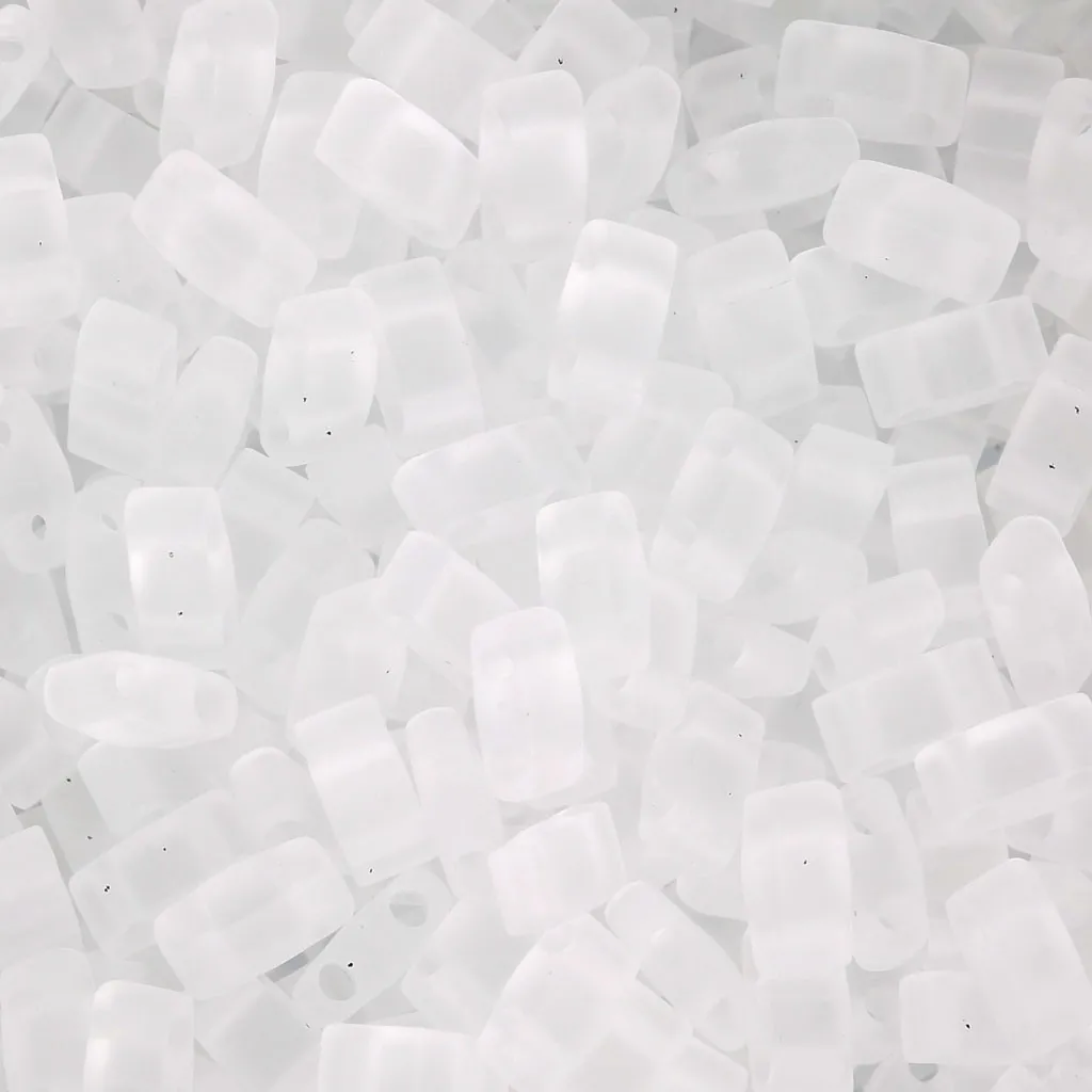 Perline Miyuki Half Tila 5x2.3x1.9mm HTL-131F - Crystal Mat x10g