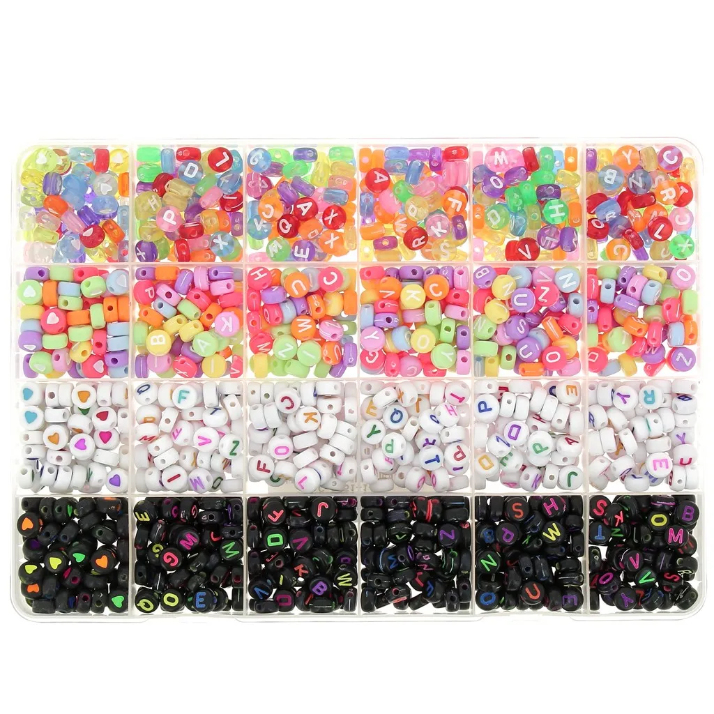 Set di 1345 perline con lettere dell'alfabeto e cuore da 7 mm - Multicolore