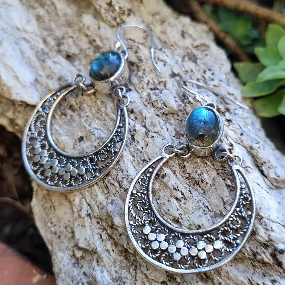 Handgefertigte Ohrringe mit 925er Silberstein - BALODRA