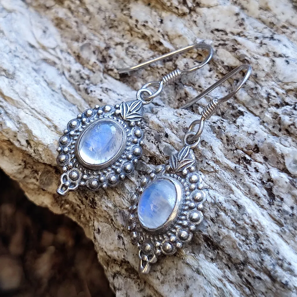 Ethnische Mondsteinohrringe aus 925er Silber - KANPUR
