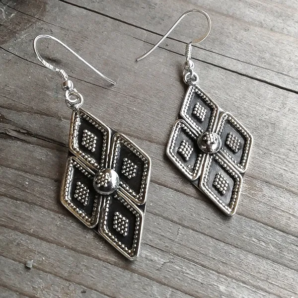 ORECCHINI a etnici SURMA argento - Orecchini puntinati | CERCHIO