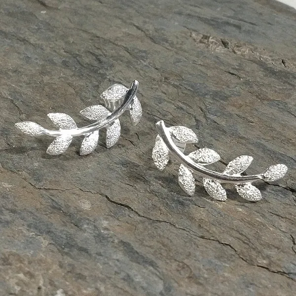 ORECCHINI AARTI a forma di foglio da lobo argento
