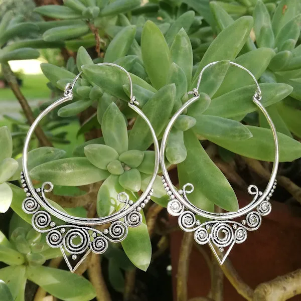 ORECCHINI etnici LADLI in ottone a cerchio