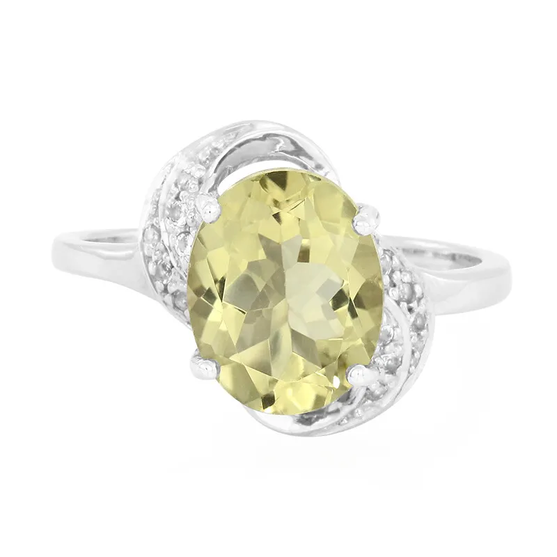 Anello in argento con Quarzo Oliva