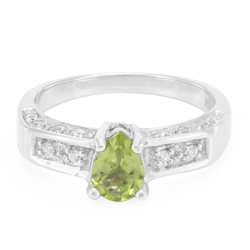 Anello in argento con Peridoto Manchuria