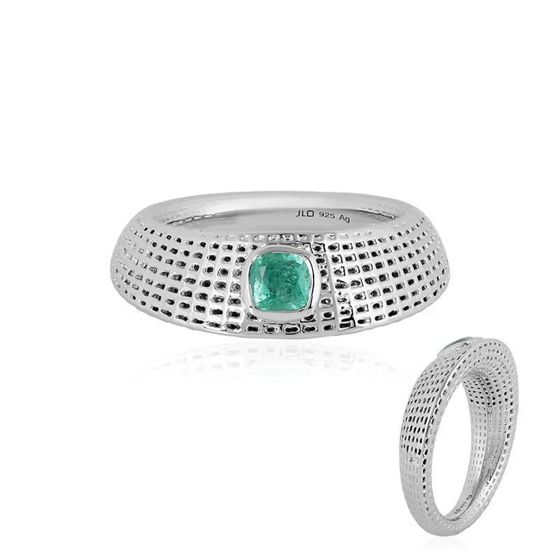 Anello in argento con Smeraldo Colombiano (SAELOCANA)