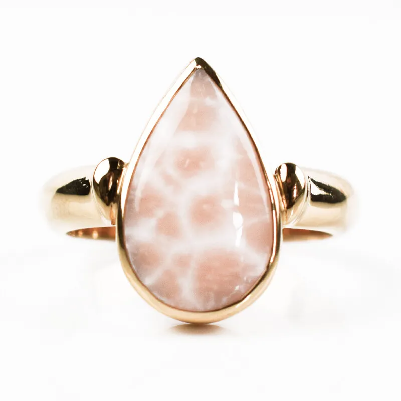 Anello in argento con Natrolite