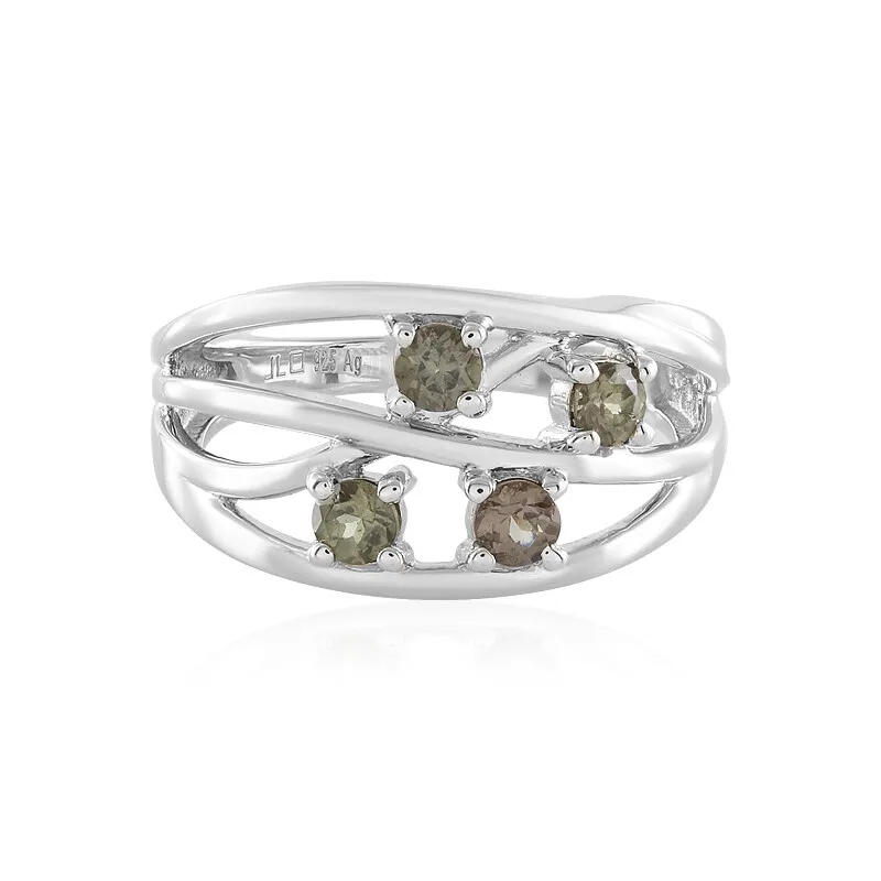 Anello in argento con Granato Cangiante